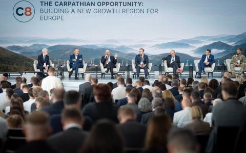 Carpathian 8 Summit: Україна разом з країнами-партнерами сформували інвестиційний портфель на понад €40 млрд