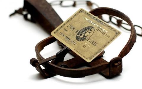 Розірвання банком договору із клієнтом в односторонньому порядку на підставі «ризиковості»