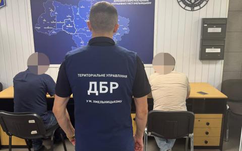 Знімали з розшуку за $3 тисячі та фіктивно «мобілізували»: на Вінниччині судитимуть посадовців ТЦК