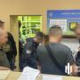 Працівників військкомату судитимуть за те, що вони за гроші підробляли документи для виїзду за кордон