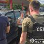 У Києві затримали адвокатку, яка підбурювала клієнта надати $30 тис слідчому в обмін на зняття чоловіка з розшуку