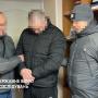 Посадовець військової частини збирав «данину» з підлеглих - його затримали працівники ДБР