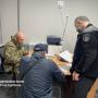 Незаконно виплатив дружині майже мільйон гривень «бойових»: судитимуть полковника медслужби